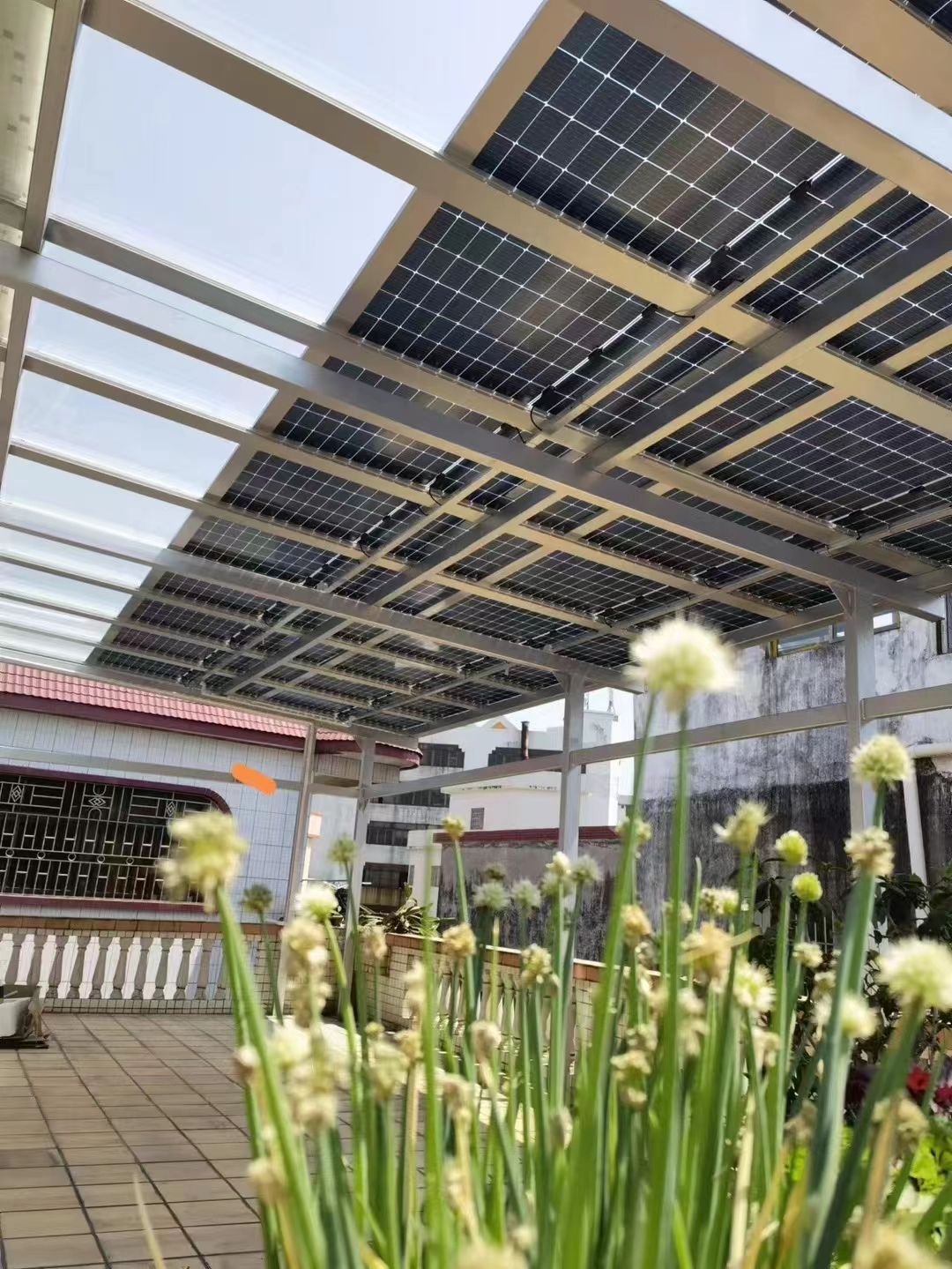 神农架别墅家用屋顶太阳能发电系统安装